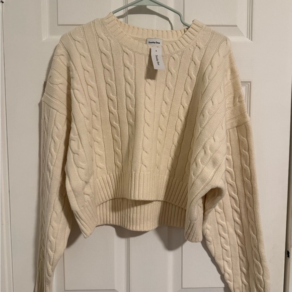 Aritzia Sweaters - Aritzia Cable Knit Cream Sweater